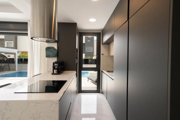 Casa independiente en calle Einstein