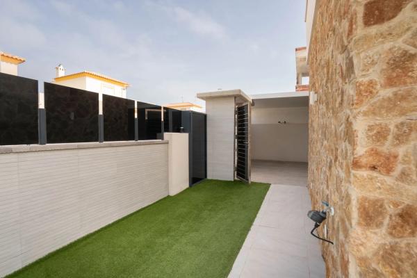 Casa independiente en calle Einstein