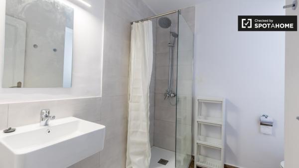 Se alquila habitación individual, apartamento de 5 dormitorios, Camins al Grau