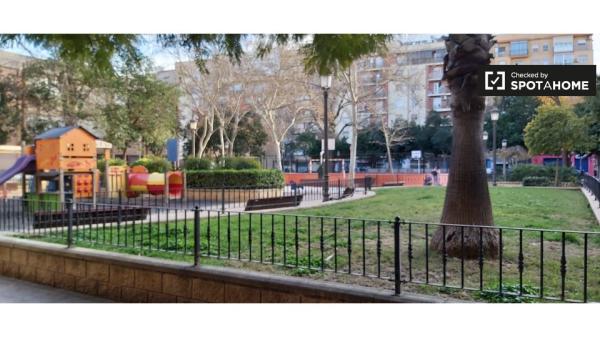 Se alquila habitación individual, apartamento de 5 dormitorios, Camins al Grau