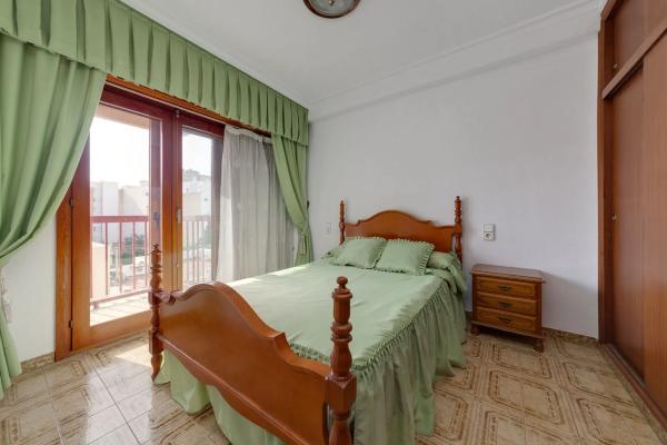 Piso en calle Zoa, 9