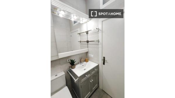 Estudio en alquiler en Museo, Sevilla