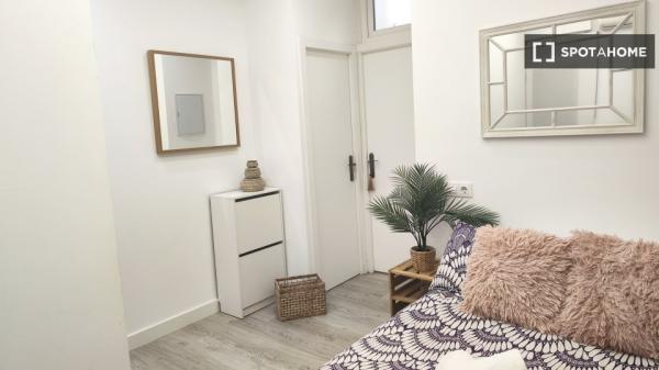 Estudio en alquiler en Museo, Sevilla