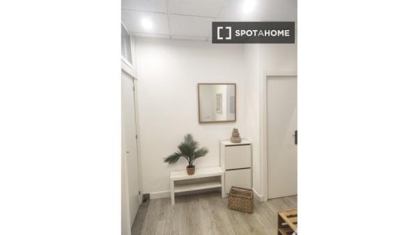 Estudio en alquiler en Museo, Sevilla