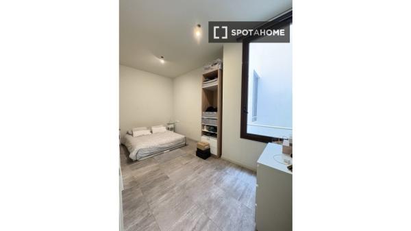 Zimmer in einer Wohngemeinschaft in Barcelona