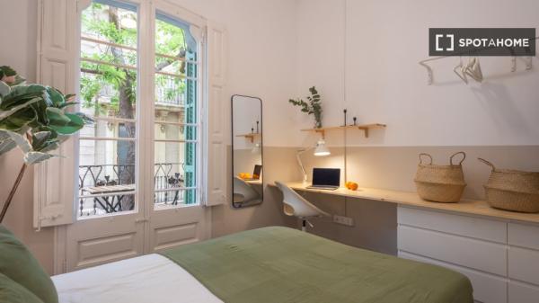 Habitación en piso de 4 habitaciones en Sant Andreu, Barcelona.
