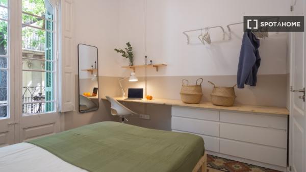Habitación en piso de 4 habitaciones en Sant Andreu, Barcelona.