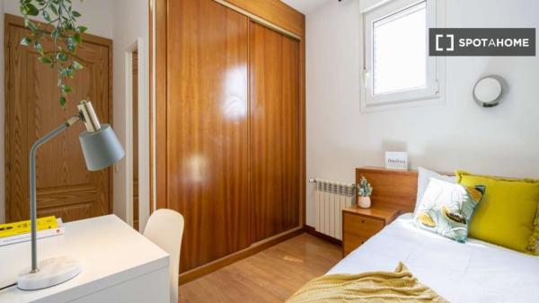 Dzielone mieszkanie w Madrycie