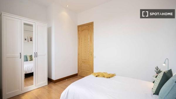 Dzielone mieszkanie w Madrycie