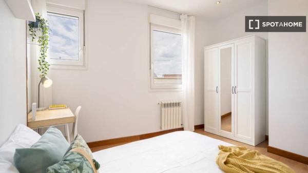 Dzielone mieszkanie w Madrycie