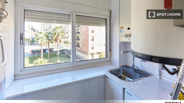 Chambre en colocation à louer à Polígono Sur, Séville