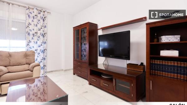 Habitación en piso compartido en alquiler en Polígono Sur, Sevilla