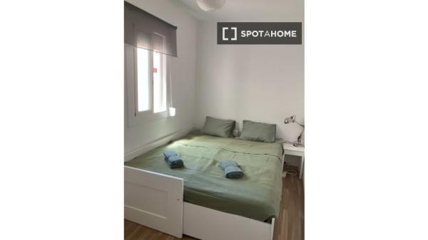 Piso en alquiler de 2 habitaciones en Santa Coloma de Gramenet