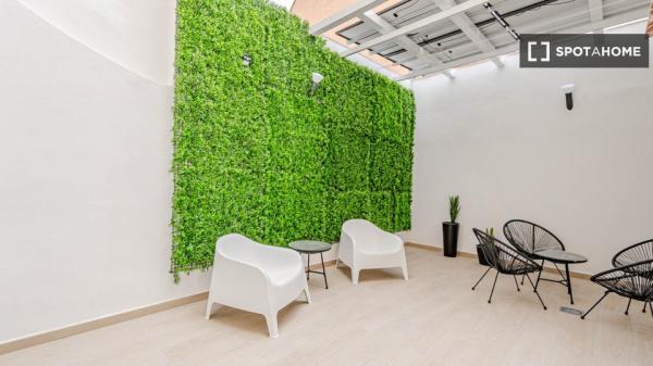 Estudio en alquiler en Valdeacederas, Madrid