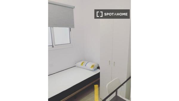 Room in shared flat for rent in La Orotava