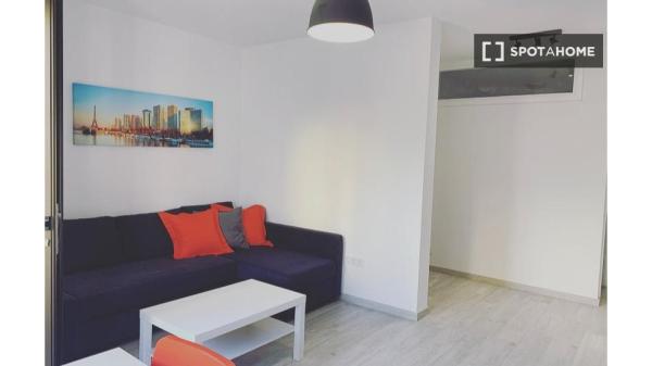 Room in shared apartment in La Orotava