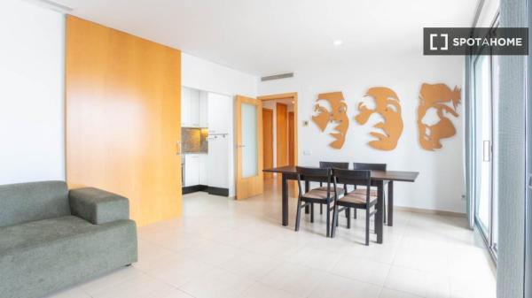 Apartamento de 2 dormitorios en alquiler en El Poblenou, Barcelona