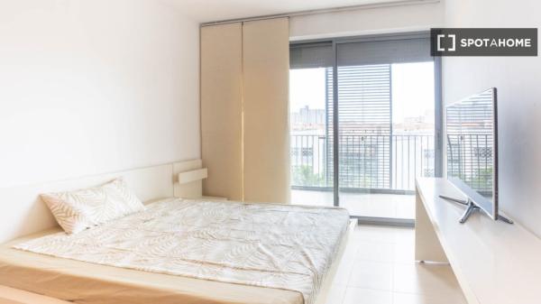 Apartamento de 2 dormitorios en alquiler en El Poblenou, Barcelona