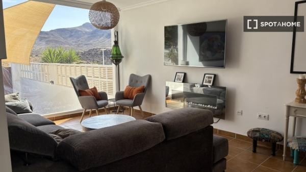 Piso de 3 dormitorios en alquiler en Níjar, Almería