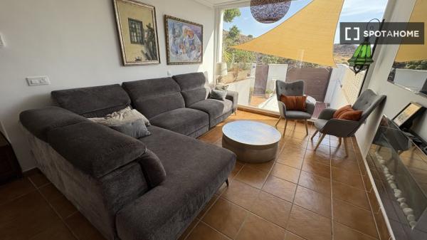 Piso de 3 dormitorios en alquiler en Níjar, Almería