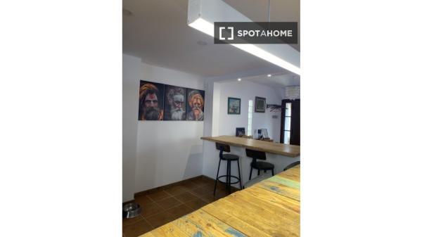 Piso de 3 dormitorios en alquiler en Níjar, Almería