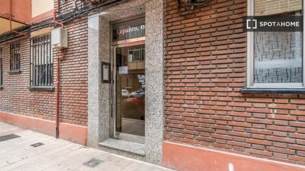 Zimmer in Wohngemeinschaft zu vermieten in Batallas, Valladolid.