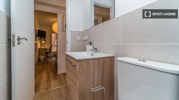 Pokój w mieszkaniu studenckim do wynajęcia w Batallas, Valladolid.