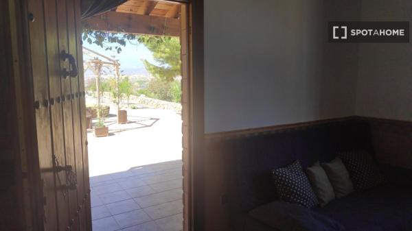 Apartamento de 2 dormitorios en alquiler en Álora, Málaga