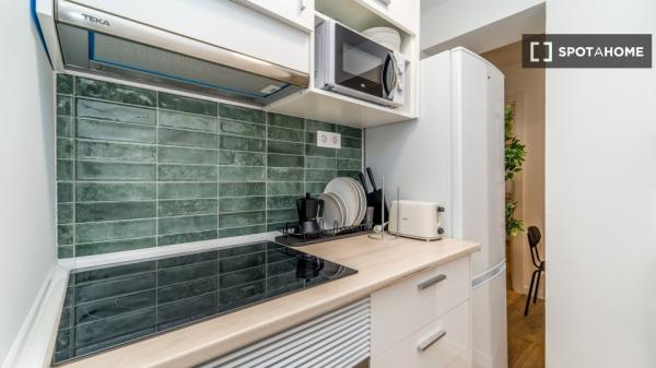 Pokój w mieszkaniu studenckim do wynajęcia w Batallas, Valladolid.