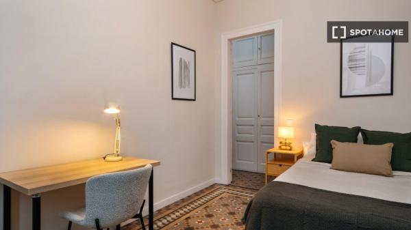 Habitación en piso compartido en alquiler en Eixample, Barcelona