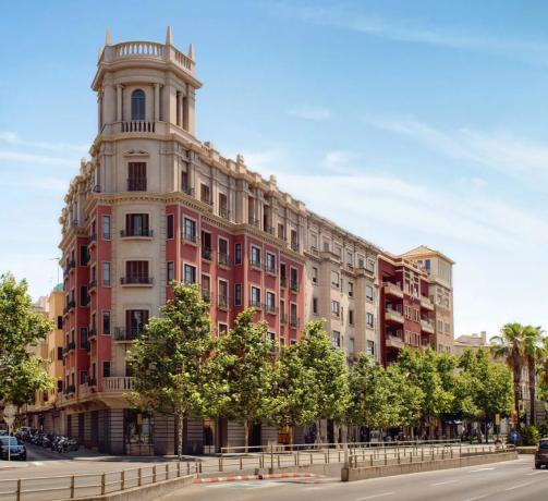 Avenida Comte de Sallent 16