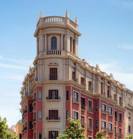 Avenida Comte de Sallent 16