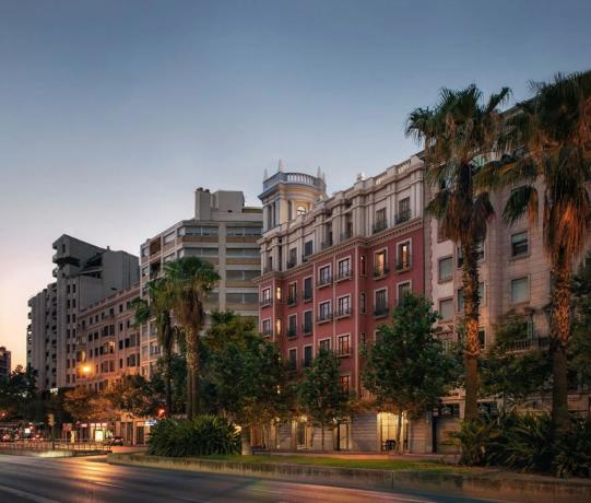 Avenida Comte de Sallent 16