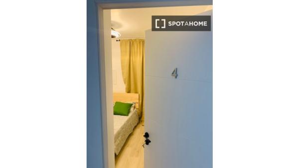 Pokój we wspólnym mieszkaniu w Murcji