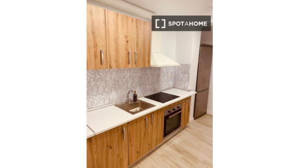 Pokój we wspólnym mieszkaniu w Murcji