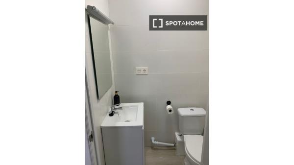 Pokój we wspólnym mieszkaniu w Murcji