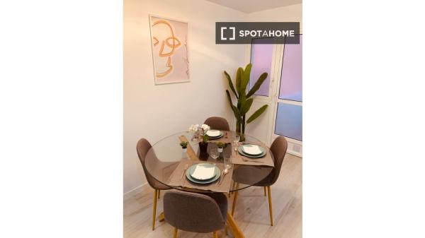 Pokój we wspólnym mieszkaniu w Murcji