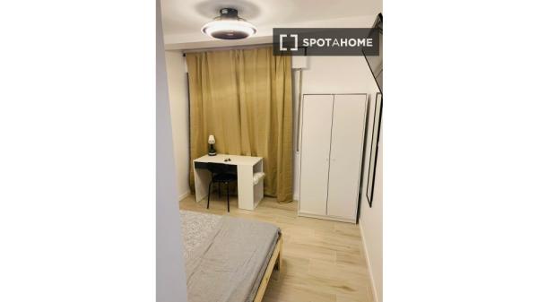 Pokój we wspólnym mieszkaniu w Murcji