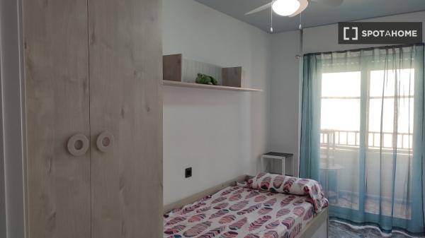 Piso de 3 habitaciones en alquiler en Mazarrón