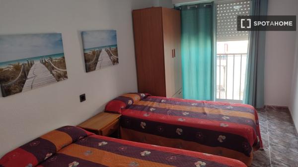 Piso de 3 habitaciones en alquiler en Mazarrón