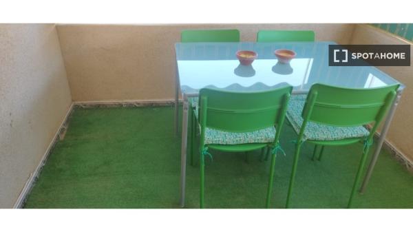 Piso de 3 habitaciones en alquiler en Mazarrón