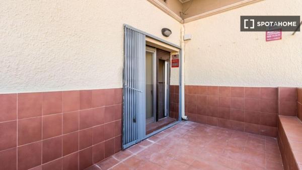 Habitación en piso compartido en barcelona.