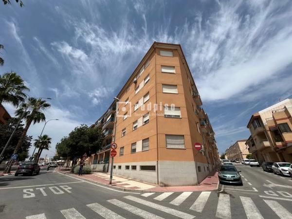 Piso en calle Uruguay