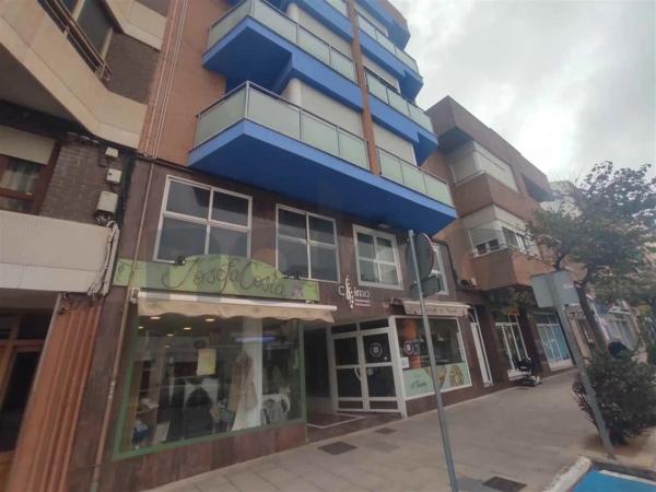 Piso en avenida Constitución