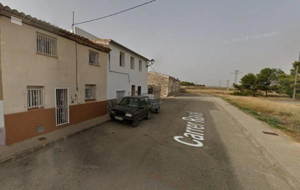 Chalet adosado en calle Raval