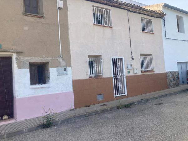 Chalet adosado en calle Raval