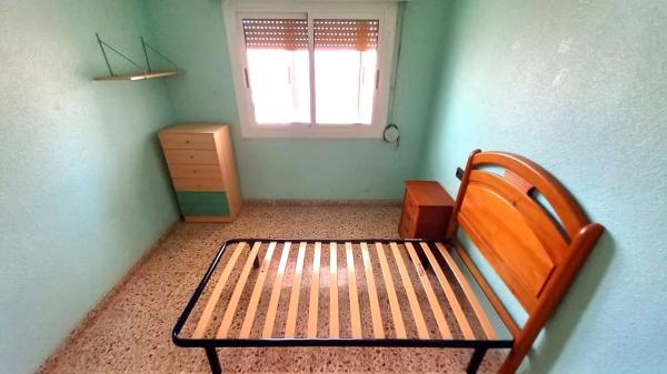 Piso en calle Artal de Alagón