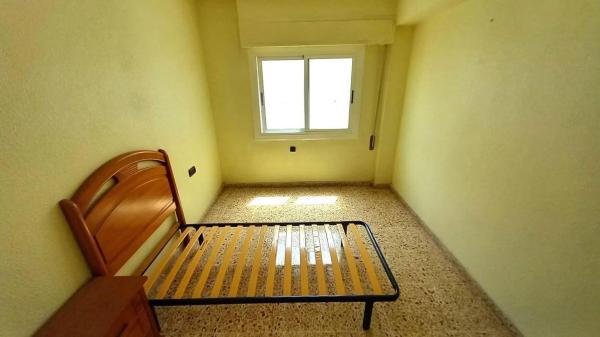 Piso en calle Artal de Alagón