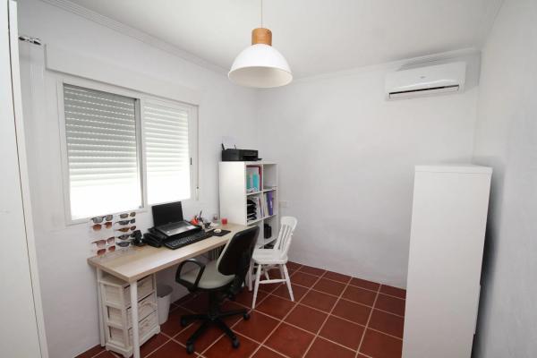 Casa rural en plaza Poligono 1, 16