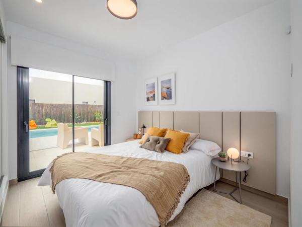 Casa independiente en calle Benferri